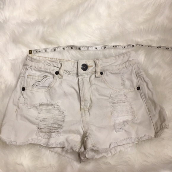 White shorts from MUDD - Picture 5 of 7
